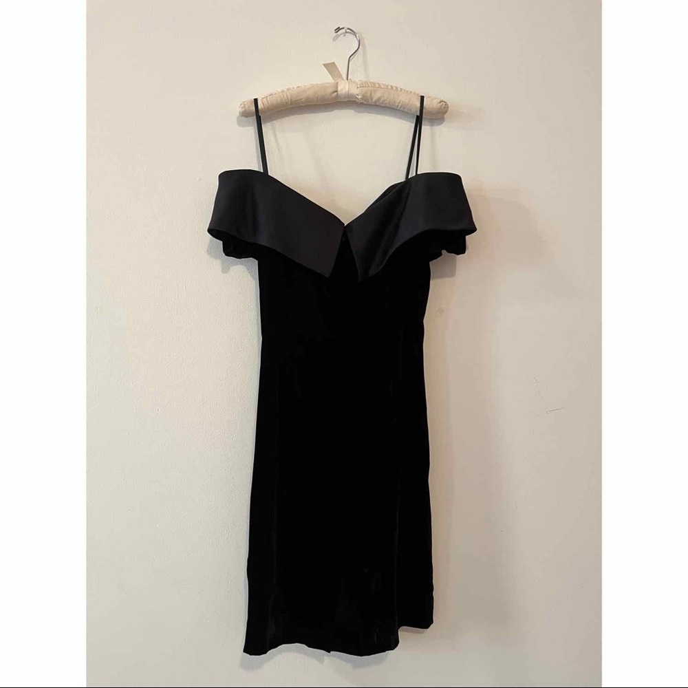 (S/M) Vintage Velvet off-the-shoulder Dress - Picture 5 of 5